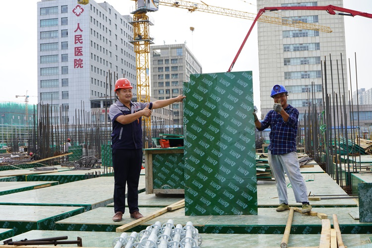 塑面模板施工注意事项介绍